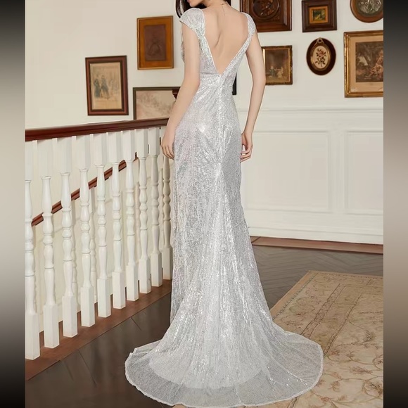 Luxurious glamorous slit thigh prom party formal sequins gown dress - Picture 6 of 7